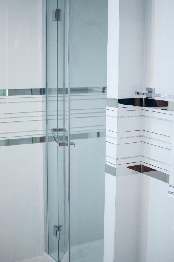 Cracow Jacuzzi Apartments - Silver Room クラクフ エクステリア 写真